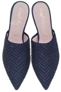Sabots aus Textil und Leder von Pretty Ballerinas in Uebergroessen Blau