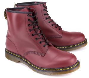 Doc Martens Boots in Uebergroessen fuer Herren Bordeaux Rot