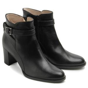 Stiefeletten Nappaleder Riemen mit Zierschliesse Schwarz Untergroesse
