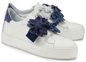 Plateau-Sneaker in Uebergroessen mit Blumendetails von Rossaro Weiss Blau