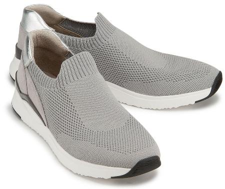 Slip-On Sneaker in Übergrößen | einfach unschlagbar sieht das Obermaterial aus Textil und Leder aus slip-on-sneaker-in-uebergroessen-3370-11