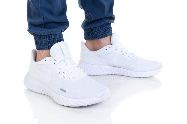 nike-in-uebergroessen-9621-10-weisse-sneaker-fuer-herren-in-uebergroesse