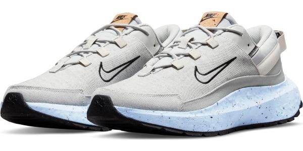 Nike Sneaker in Übergrößen | die superweiche Schaumstoffmittelsohle fühlt sich an, als würdest du auf Wolken laufen nike-in-uebergroessen-9283-21
