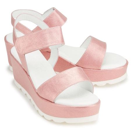 Sandalen in Untergrößen | mit einem leichten Sommerkleid ist der Look perfekt sandale-in-untergroessen-2604-12