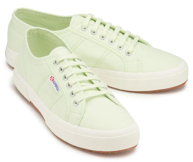 Grüne Superga Sneaker in Übergrößen