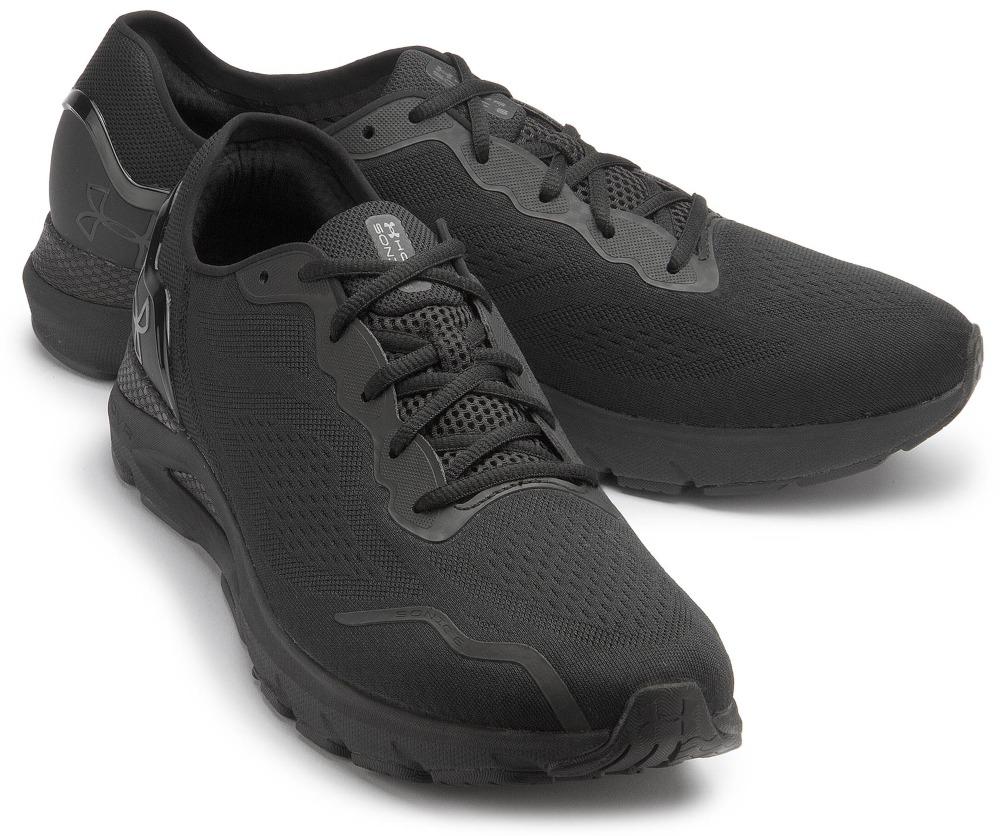 UnderArmour Sneaker in Übergrößen in Schwarz