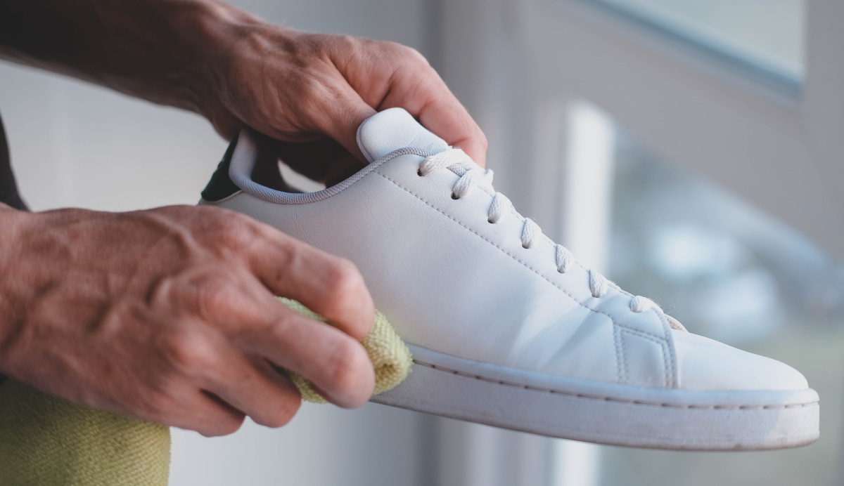 Sneakersohle-reinigen