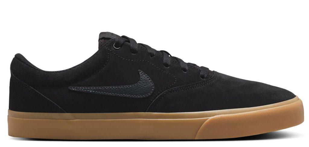 Nike Charge Suede in Übergrößen Nike Charge Suede in Übergrößen 9048-15