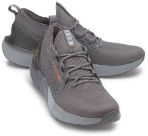 Under Armour Herren Sneaker in Übergrößen 